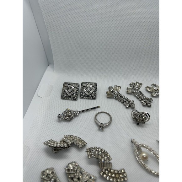 Vintage Clear Rhinestone Clip In, Screw back And Pierced Earrings , Collar Clip - Picture 4 of 9